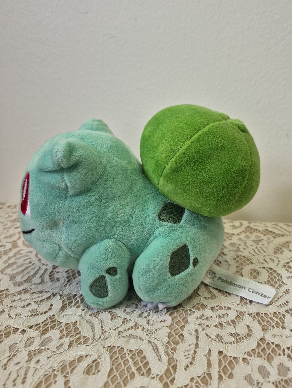 Bulbasaur Plush - Picture 5 of 7